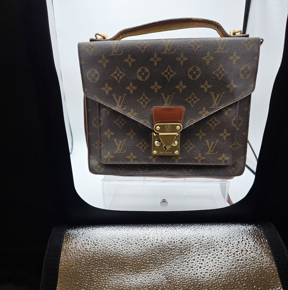 Louis Vuitton Monogram Monceau 28 Vintage Crossbody Bag - Unisex